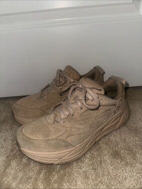 HOKA ONE ONE Clifton Women Size US 9 Tan Shoes